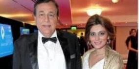 حبيب الاميرة ديانا السابق يعلن خطوبته