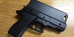 الشرطة الأوروبية تواجه تهديدا من أبل بسبب مسدس آيفون