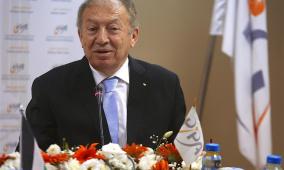 العسيلي: نسبة صرف الرواتب قد ترتفع  وضريبة "البلو" لم تنهى الازمة