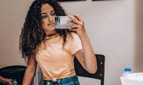 نجمة قنوات أطفال شهيرة تشنق نفسها بسبب ضغط الامتحانات