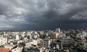 الطقس: زخات متفرقة من الأمطار مصحوبة بعواصف رعدية حتى الظهيرة