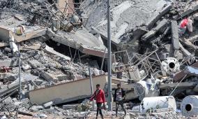 عشرات الشهداء والجرحى في قصف الاحتلال أحياء بمدينة غزة