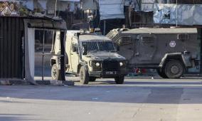 الاحتلال يعتقل شابا بعد اقتحام مخيم بلاطة ومحاصرة منزل