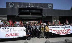 مسيرة تضامنية مع فلسطين في جامعة مرمرة التركية