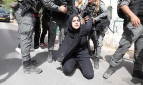 الاحتلال يعتقل مواطنة مقدسية خلال اقتحامه حي عين اللوزة في سلوان
