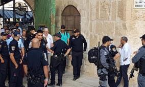 محافظة القدس: الاحتلال اعتقل 60 مواطنا من الضفة كانوا في طريقهم للمسجد الأقصى أمس