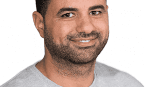 باحث فلسطيني يحصل على تكريم دولي من دار النشر "Elsevier"