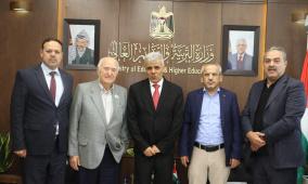 برهم يبحث مع ممثل اتحاد أبناء رام الله سبل دعم التعليم في غزة