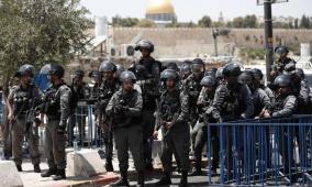 استعداداً لـ"مسيرة الأعلام" الاستفزازية: الاحتلال ينشر حواجز في محيط باب العمود