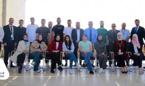 البنك الإسلامي الفلسطيني يستضيف وفداً من كلية الذكاء الاصطناعي وعلم البيانات في الجامعة العربية الأمريكية
