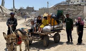 الاحتلال يجبر المواطنين على النزوح قسرا من مناطق في شمال غزة