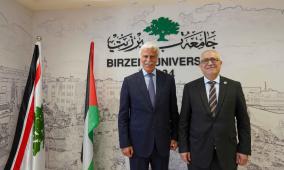 في زيارة لجامعة بيرزيت… المكتبة الوطنية الفلسطينية تبحث آفاق الشراكة في مشروع توثيق الأرشيف الوطني