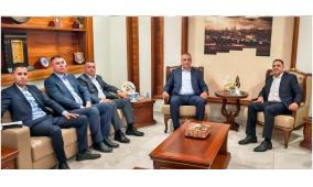 قائد الاستخبارات العسكرية يستقبل قائد الارتباط العسكري ويبحثان سبل التعاون في ظل الأوضاع الراهنة .
