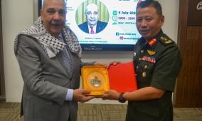 ماليزيا: السفير أبو علي يلقي محاضرة حول الصراع الفلسطيني الإسرائيلي في الكلية الوطنية