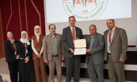 كلية الطب البشري في الجامعة العربية الأمريكية تكرم طاقمها الأكاديمي والإداري والتدريبي بمناسبة حصولها على الاعتماد الدولي 