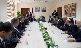 مصطفى: كيف يقبل العالم بموت أبناء شعبنا من الجوع وهذا الوضع غير مقبول إنسانيا ولا سياسيا ولا أخلاقيا