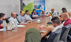 مجلس الخدمات المشترك في شمال شرق وجنوب شرق القدس يختتم ورشة تدريبية حول "بناء القدرات الإدارية والمالية" في بلدية العيزرية
