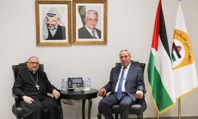 الشيخ يبحث مع وفد رجال دين مسيحيين من القدس تداعيات العدوان