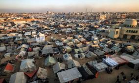 خاص| الاحتلال يهدد باجتياح كامل لغزة.. والغزيون مشغولون بالمجاعة