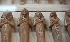 السلطات المصرية تحبط محاولة تهريب آلاف القطع الأثرية لخارج البلاد