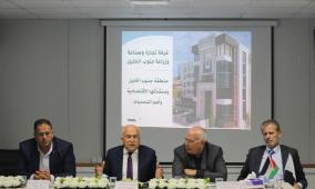 العامور يُطلع الفعاليات الاقتصادية في الظاهرية على حلول معالجة الأزمات الراهنة