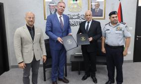 "الداخلية" و(GIZ) توقعان اتفاقية بقيمة 2.85 مليون يورو لتعزيز قدرات الدفاع المدني
