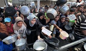 الأونروا: مليون فتاة وامرأة في قطاع غزة يواجهن مجاعة جماعية