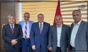 وفد الجمعية الاستهلاكية التعاونية للموظفين يلتقي سفير الأردن في فلسطين لبحث التعاون المشترك