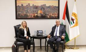 الشيخ يبحث مع القنصل البريطانية مستجدات الأوضاع واستمرار حرب الإبادة في غزة