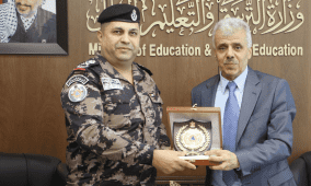 التربية والدفاع المدني يبحثان سبل التعاون