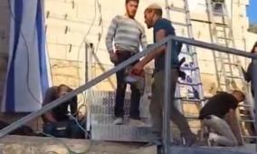 مستوطنون يستولون على منزل بالبلدة القديمة من الخليل