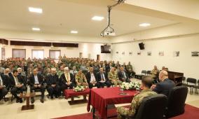الهباش يلتقي محافظ أريحا ويلقي محاضرة عن الوسطية في الإسلام في هيئة التدريب العسكري