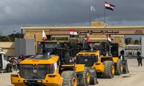 جرّافات مصر... السياسية