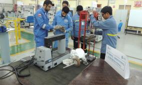 واقع التدريب المهني في ظل التقدم التكنولوجي والذكاء الاصطناعي