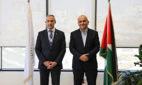 رئيس هيئة سوق رأس المال يلتقي السفير التركي لدى فلسطين