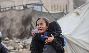 أمطار أول منخفض جوي تُغرق مئات خيام النازحين في قطاع غزة وتفاقم المعاناة الإنسانية (صور وفيديو)