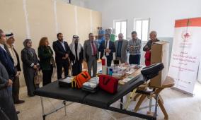 وكالة بيت مال القدس تجهز نقاط الرعاية الصحية الأولية في ضواحي القدس بمستلزمات الإسعاف الأولي والأجهزة الطبية الخفيفة