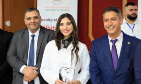 الجامعة العربية الأمريكية تنظم مراسم ارتداء المريول الأبيض لطلبتها في كلية الأسنان