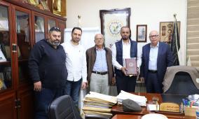 الإغاثة الزراعية توقع اتفاقية بقيمة 222 ألف دولار لصالح 175 مزارعًا من مزارعي العنب