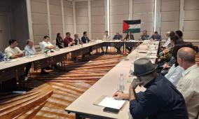 وزيرة الخارجية تبحث مع الجالية الفلسطينية في بانكوك آخر التطورات واحتياجاتهم القنصلية