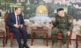 اللواء بحري العبد إبراهيم خليل يستقبل السفير الأردني عصام البدور