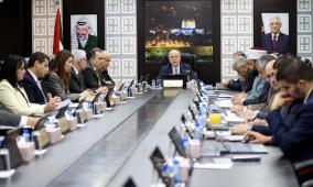 رئيس الوزراء: نجري مشاورات مع اللجنة لضمان إجراء الانتخابات المحلية