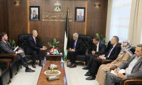 برهم يبحث مع ممثل كندا تعزيز الشراكة الأكاديمية والتعليمية بين البلدين