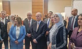 غنّام في قمة المرأة الفلسطينية: نساؤنا خط الدفاع الأول ويحملن كرامة الوطن رغم الألم