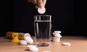 تحذير: تناول فيتامين C بكميات كبيرة قد يزيد من خطر الإصابة بحصوات الكلى