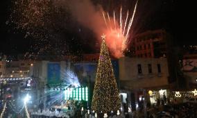 إضاءة شجرة الميلاد في بيت ساحور