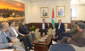 المواصفات والمقاييس تعقد اجتماعا مع مجلس تنظيم قطاع الكهرباء الفلسطيني