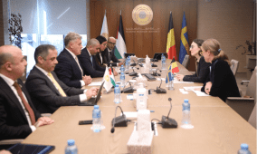 محافظ سلطة النقد يطلع القنصلين البلجيكي والسويدي على أخر تطورات القطاع المصرفي الفلسطيني