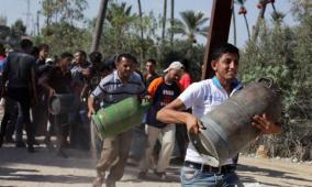 غزة: قرار بتخفيض حصة المحطات التجارية من الغاز لتعزيز حصة المواطنين