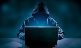 لقب نفسه بـ"هكر فلسطين".. القبض على مشتبه به بالنصب في رام الله